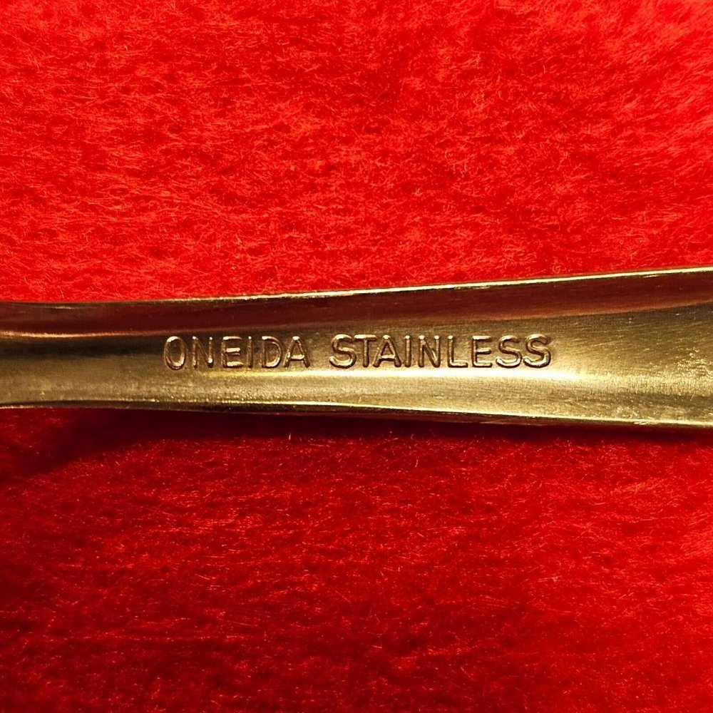 Oneida ROSEANNE Rose Petal Stainless Flatware Tablespoons Floral 7 1/4” Lot of 6 - Picture 10 of 10